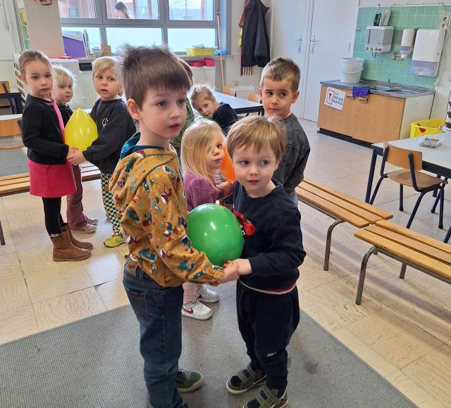 Samenwerken in de kleuterschool.