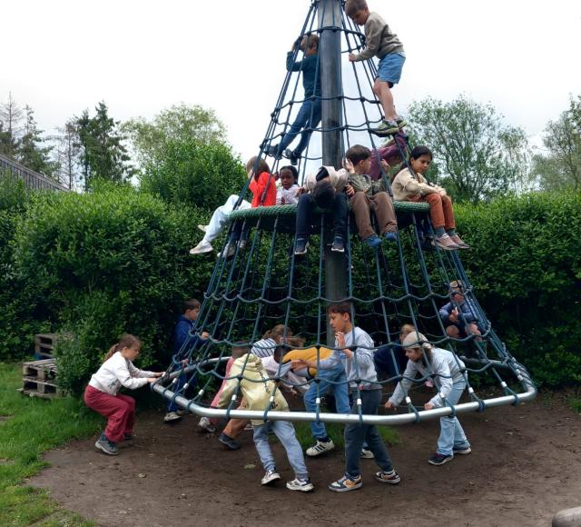 Spelen